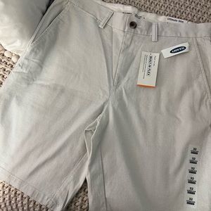 Old Navy Ultimate slim shorts